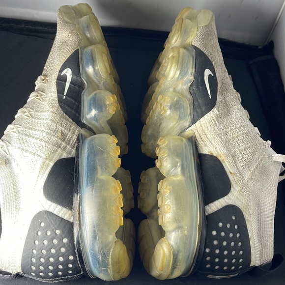 Nike Air Vapormax Flyknit 2 White Black Reverse Orca Mens Size 10 942842-103 - Picture 9 of 11